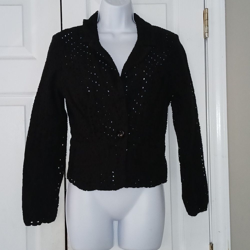 Alexis & Avery eyelet business casual black blazer Sz 6  EUC